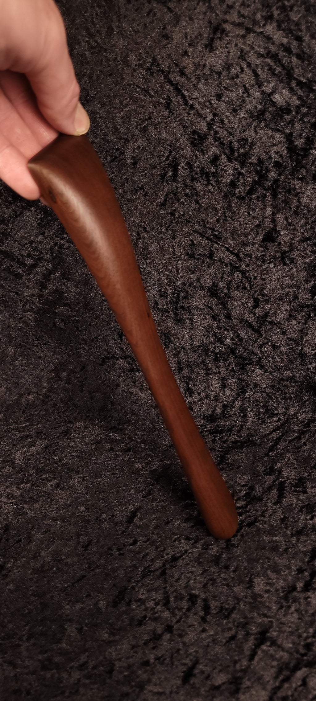 Handcrafted Walnut Spatula – Left Handed