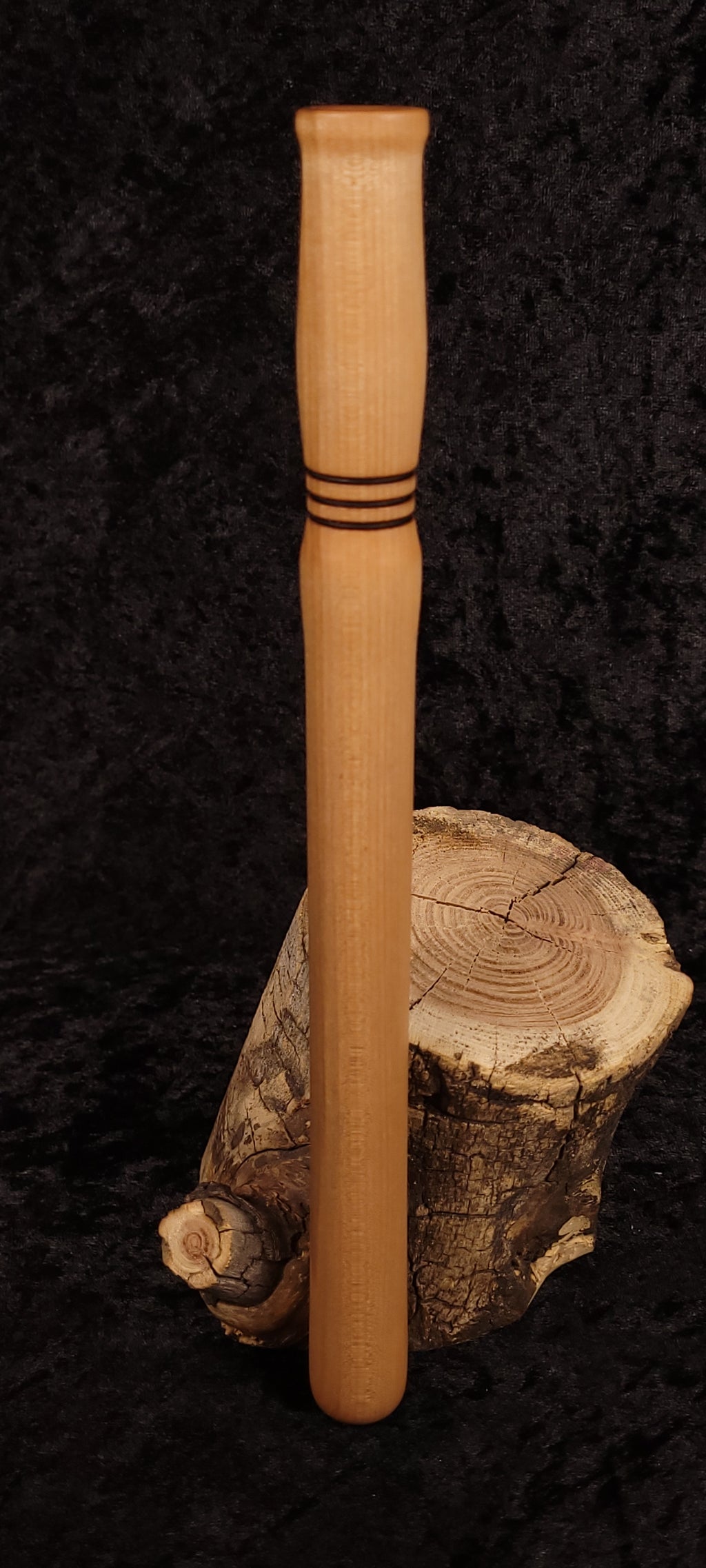Curly maple spurtle back view showing grain