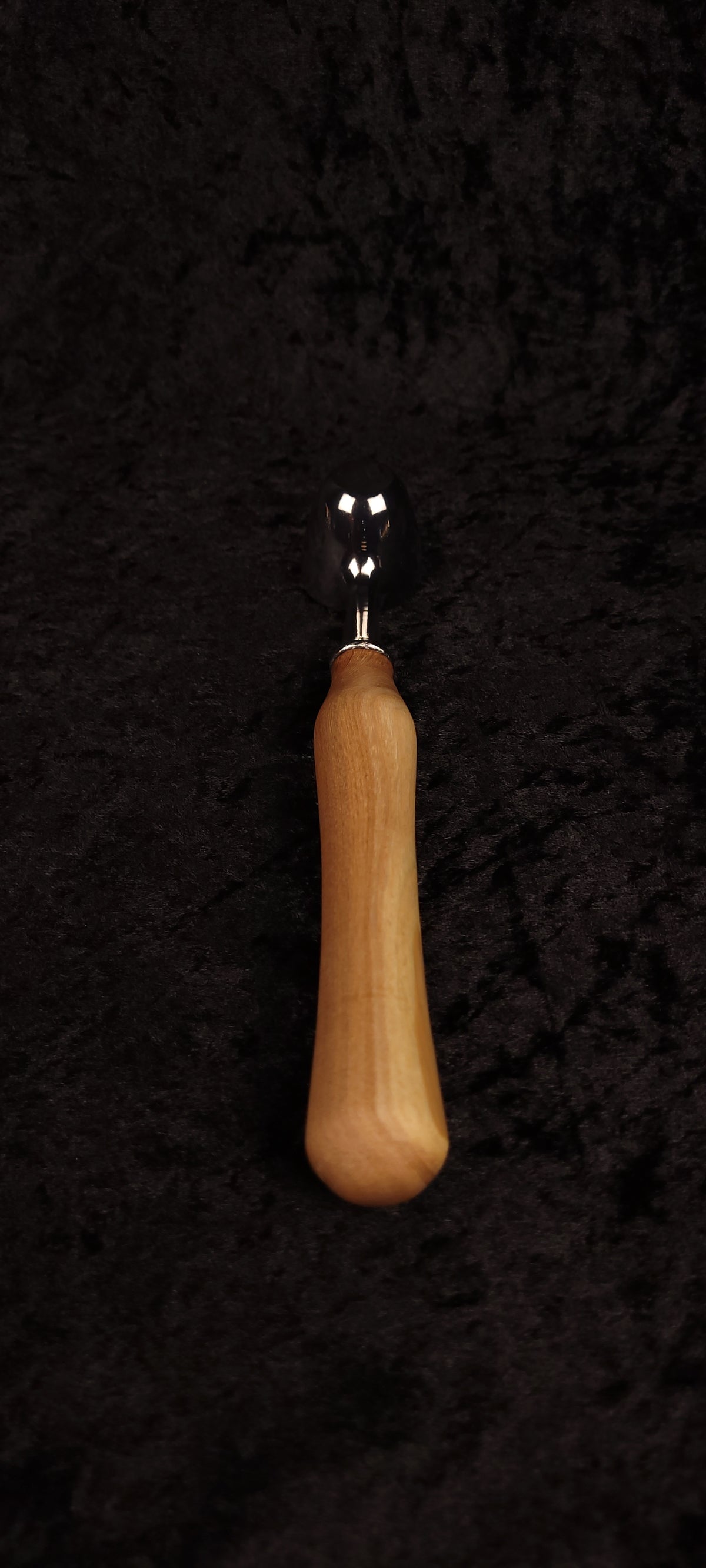 Catalpa wood coffee scoop No. 4 top-down view showing chrome dome scoop face and pale handle